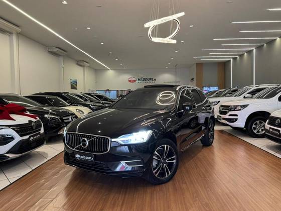 VOLVO XC60 2.0 T8 HYBRID MOMENTUM AWD GEARTRONIC